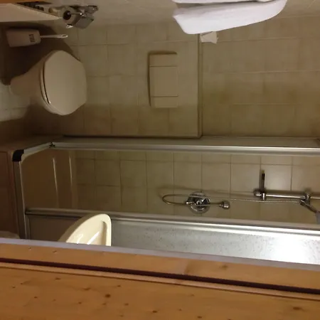 太阳宾馆 3* 塔兰兹